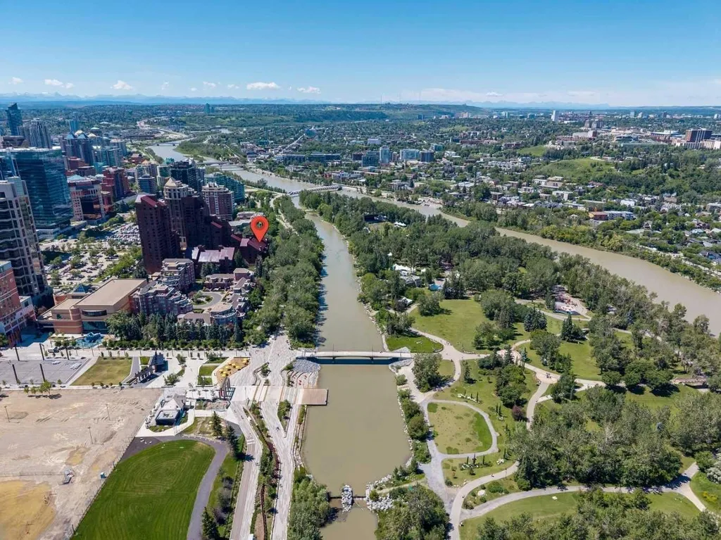 500 Eau Claire Avenue SW Calgary AB T2P 3R8