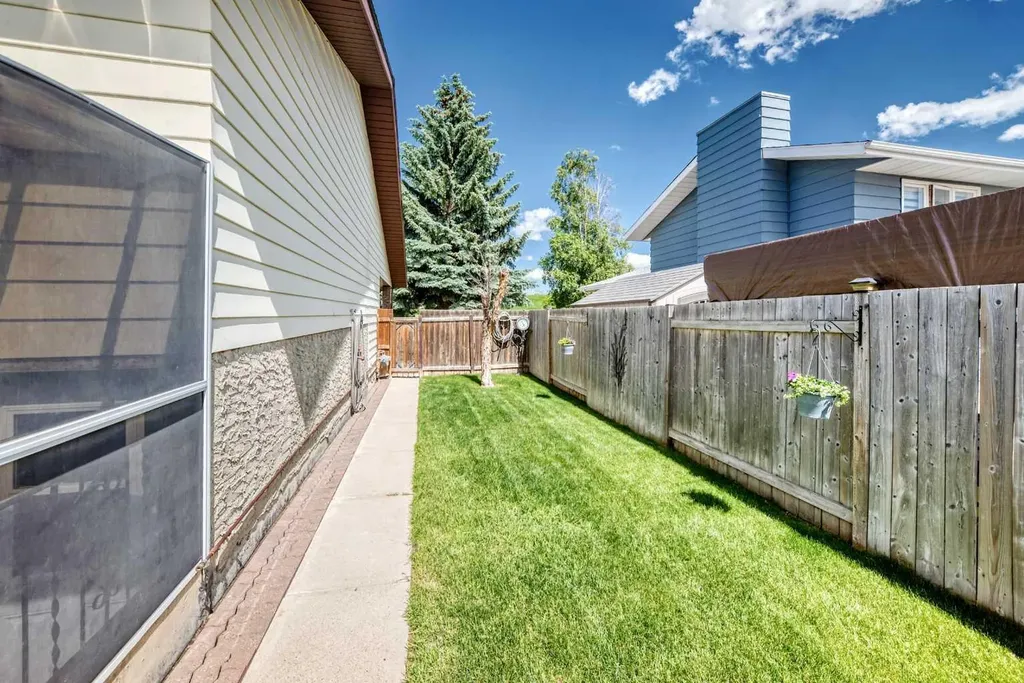 64 Cornett Drive Red Deer AB T4P 2G7