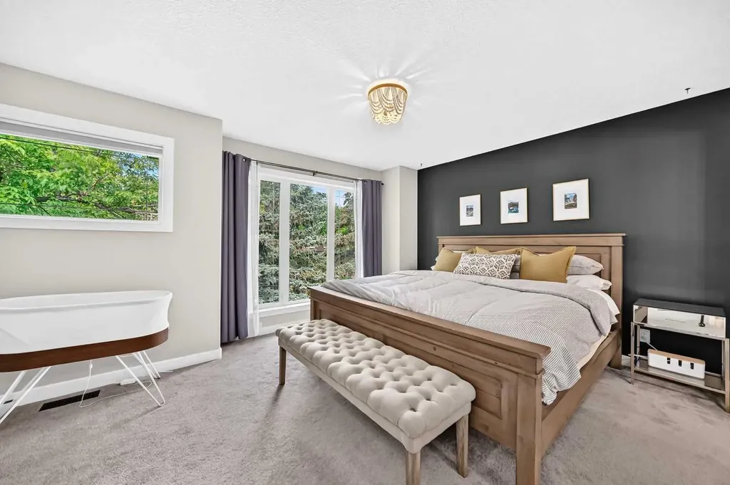 1416 43 Street SW Calgary AB T3C 2A2