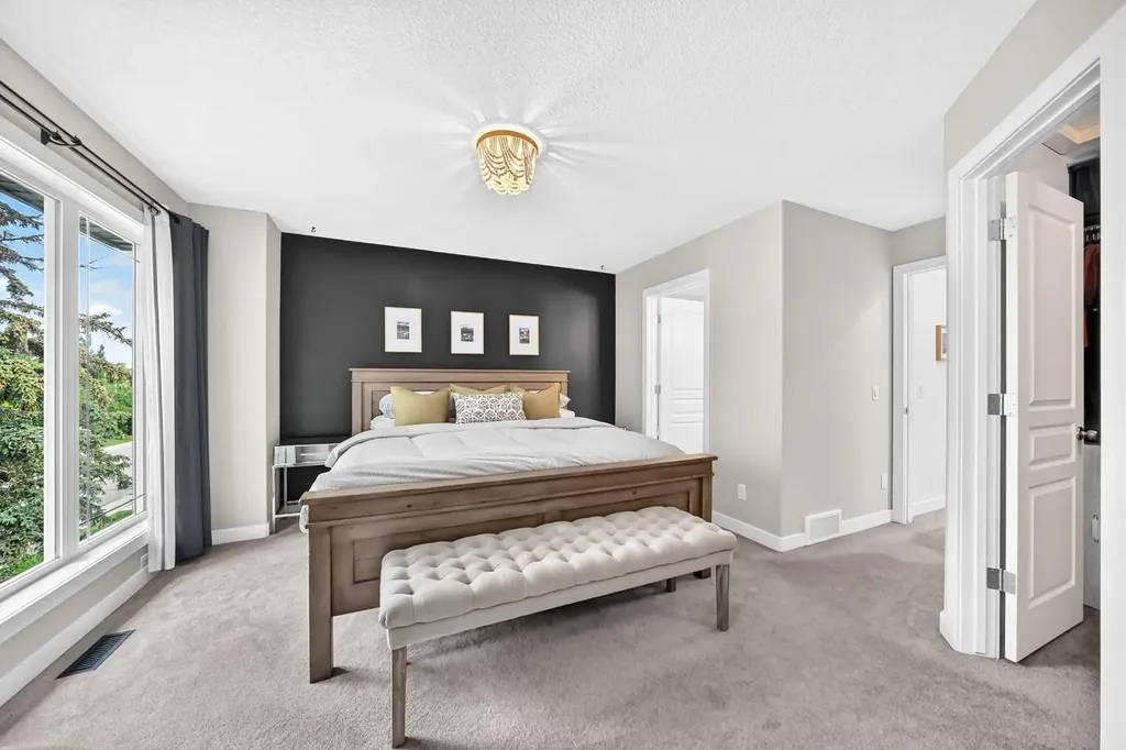 1416 43 Street SW Calgary AB T3C 2A2