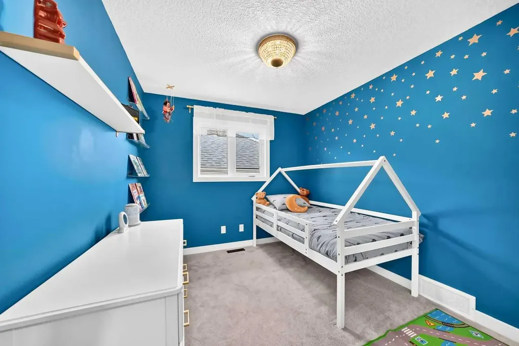 1416 43 Street SW Calgary AB T3C 2A2