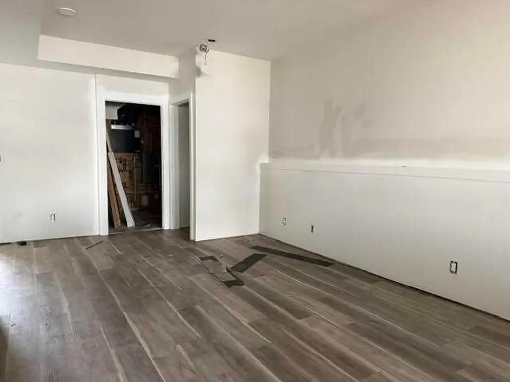 10 Memorial Parkway Rural Red Deer County AB T4E3B7