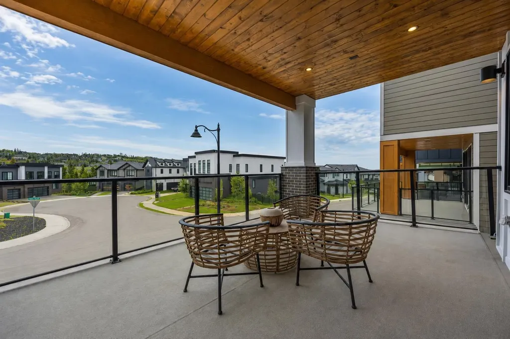 80 Timberline Way SW Calgary AB T3H 6C8