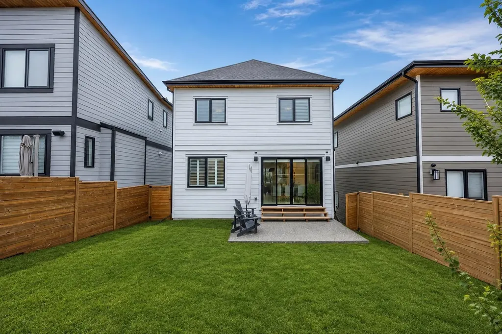 80 Timberline Way SW Calgary AB T3H 6C8