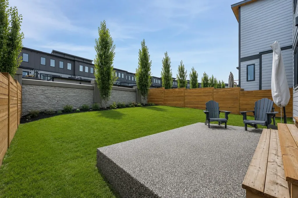 80 Timberline Way SW Calgary AB T3H 6C8