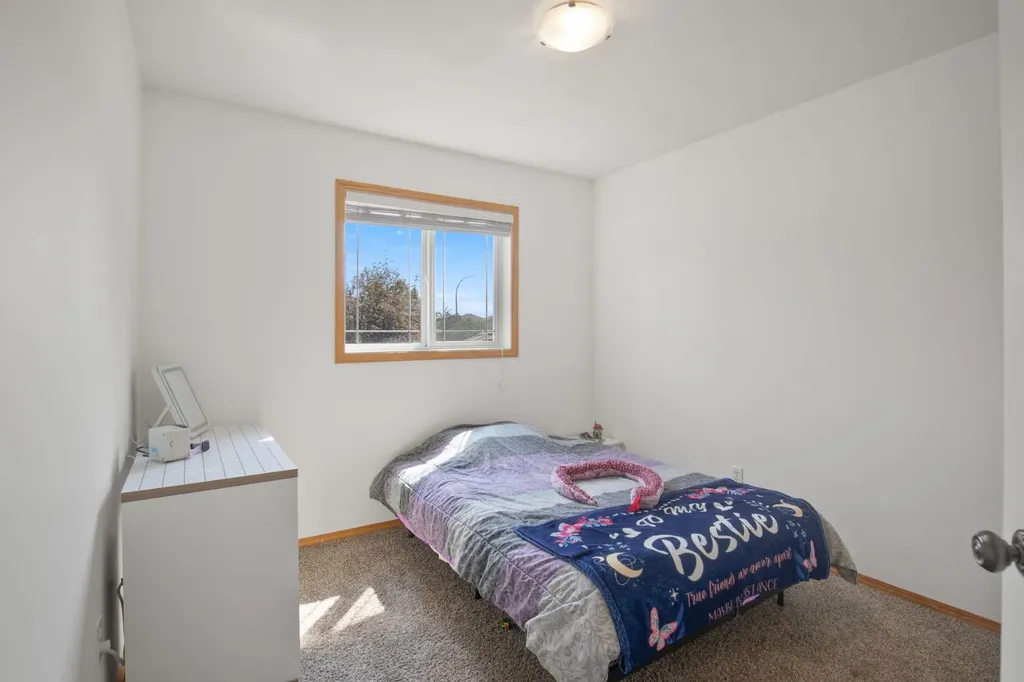 32 Kendrew Drive Red Deer AB T4P 3V2