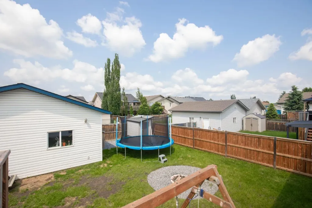 32 Kendrew Drive Red Deer AB T4P 3V2