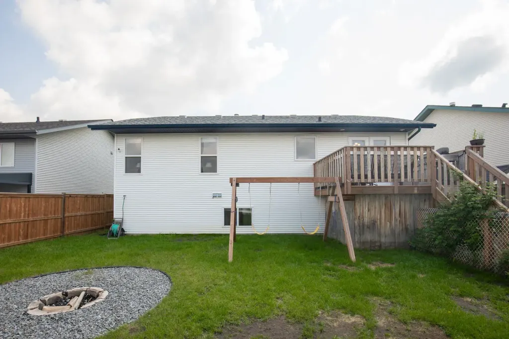 32 Kendrew Drive Red Deer AB T4P 3V2