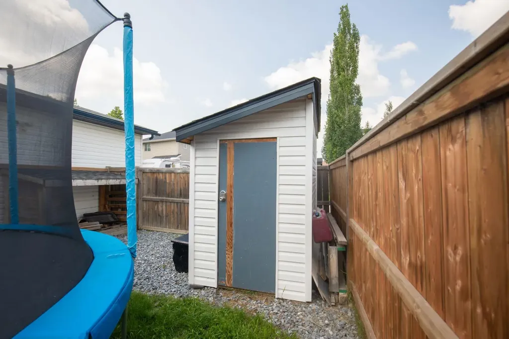32 Kendrew Drive Red Deer AB T4P 3V2