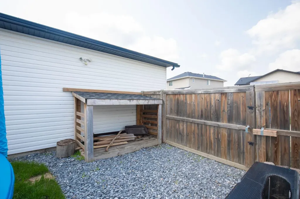 32 Kendrew Drive Red Deer AB T4P 3V2