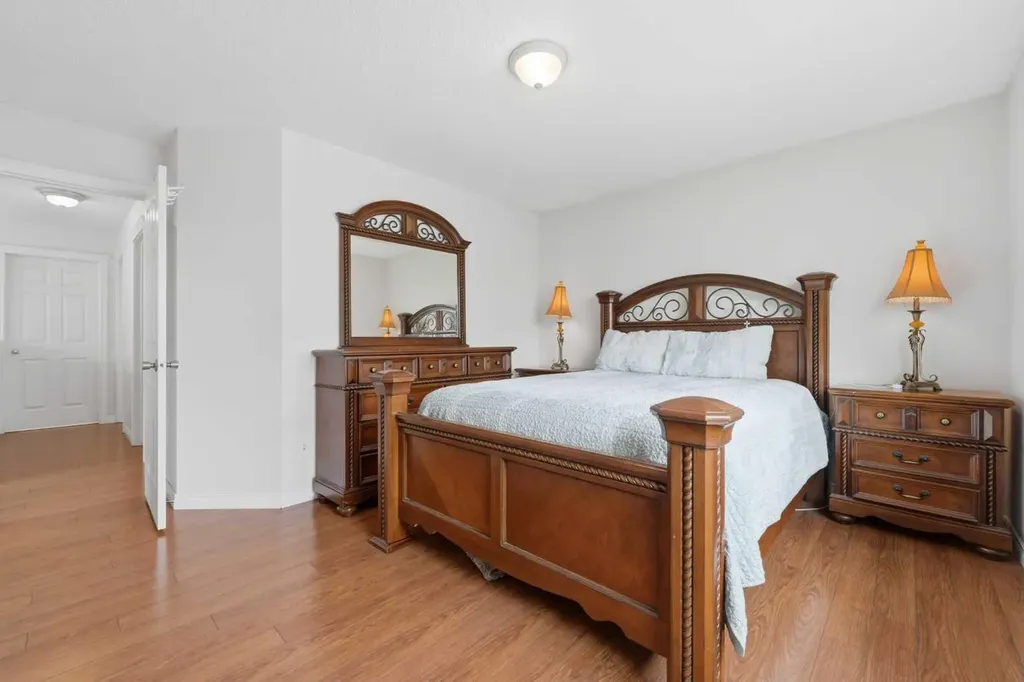 269 Tarington Close NE Calgary AB T3J3Z2