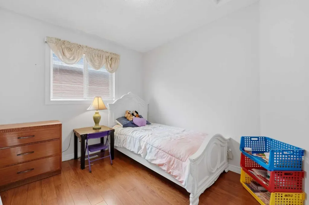 269 Tarington Close NE Calgary AB T3J3Z2