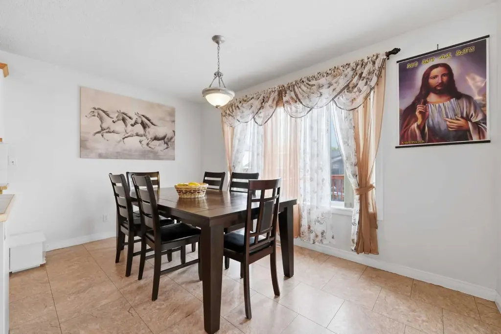 269 Tarington Close NE Calgary AB T3J3Z2