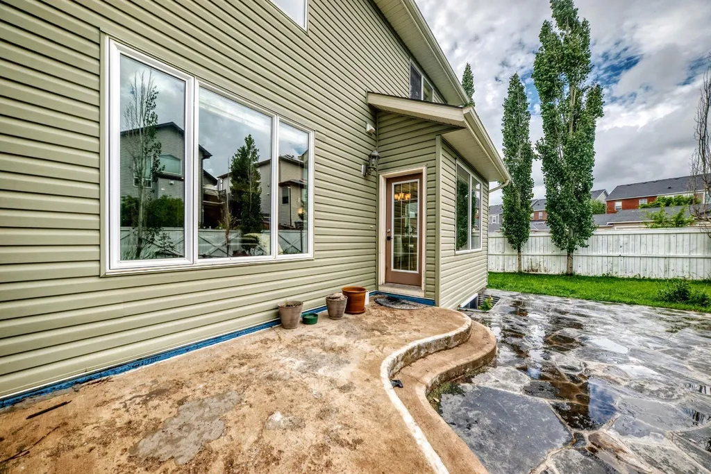 188 Magenta Crescent Chestermere AB T1X 1C7