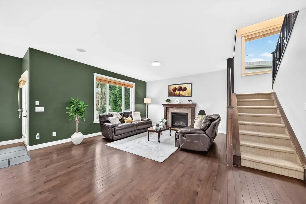 188 Magenta Crescent Chestermere AB T1X 1C7