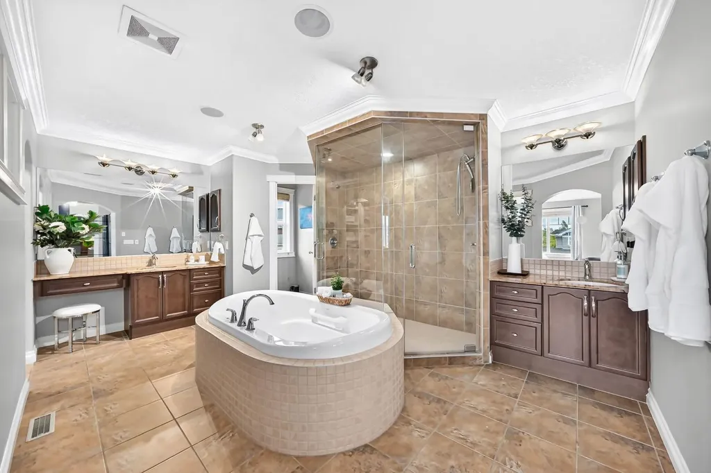 188 Magenta Crescent Chestermere AB T1X 1C7