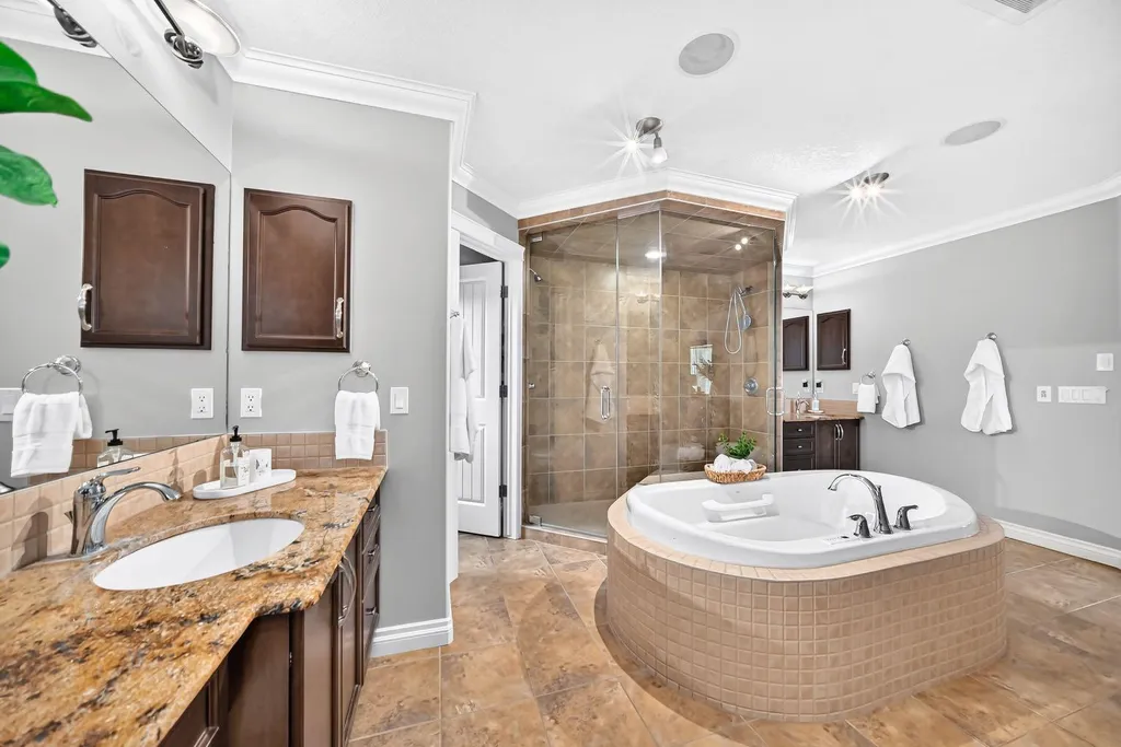 188 Magenta Crescent Chestermere AB T1X 1C7