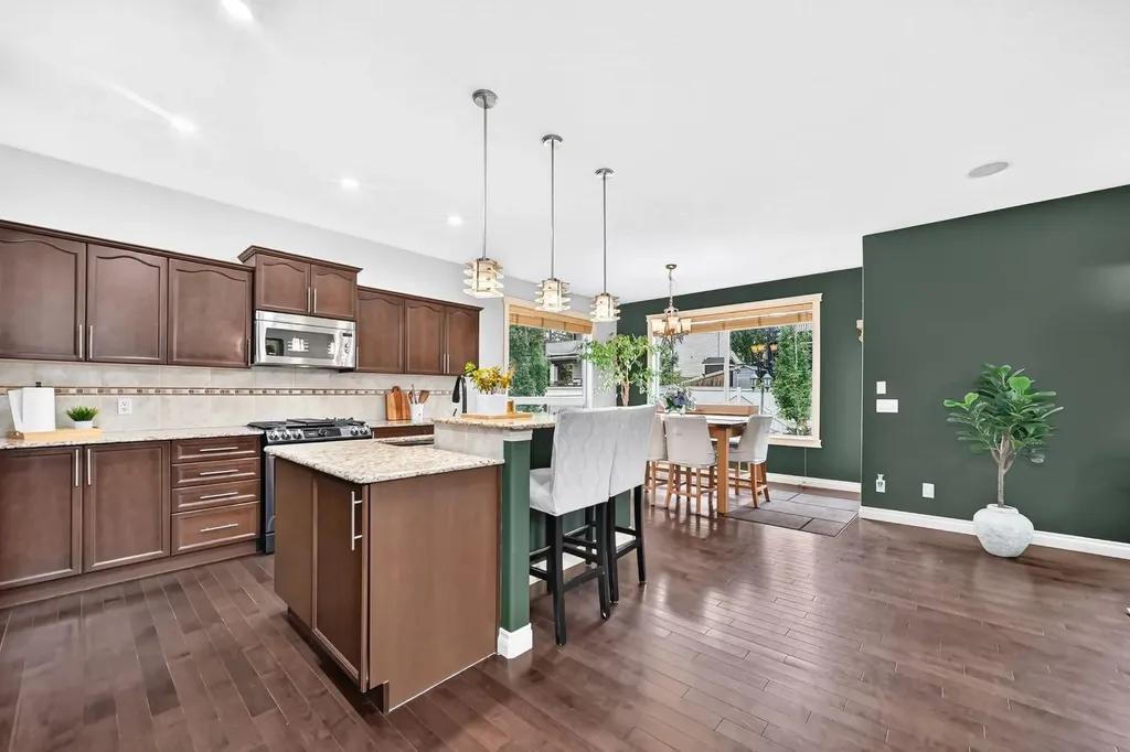 188 Magenta Crescent Chestermere AB T1X 1C7