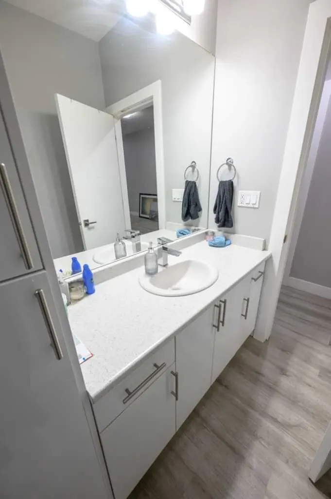 9303 107 Avenue Grande Prairie AB T8V 1K5