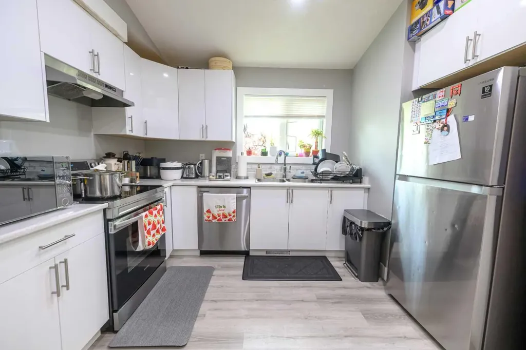 9303 107 Avenue Grande Prairie AB T8V 1K5