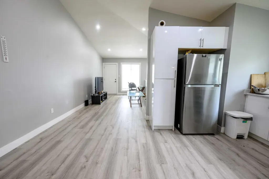 9303 107 Avenue Grande Prairie AB T8V 1K5