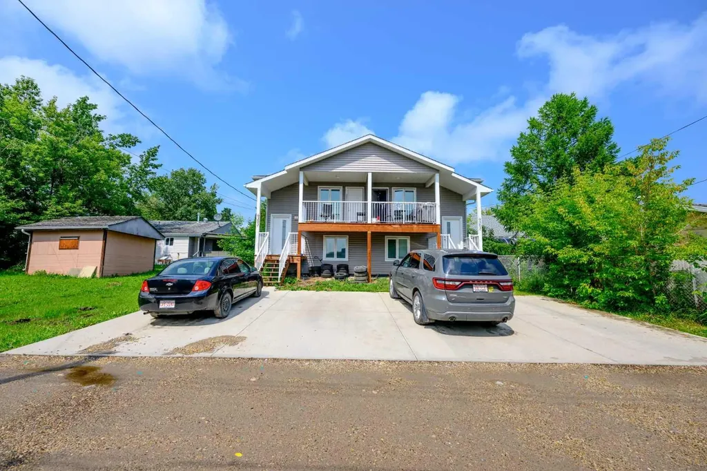 9303 107 Avenue Grande Prairie AB T8V 1K5