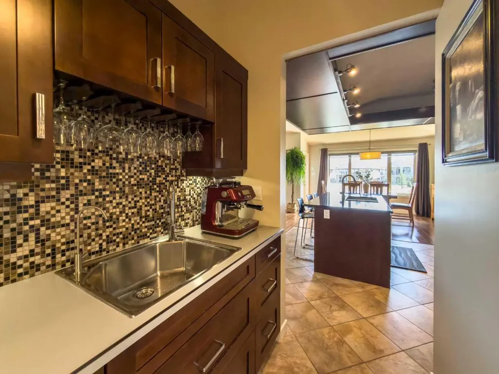 534 Canyon Cove W Lethbridge AB T1K 2N4