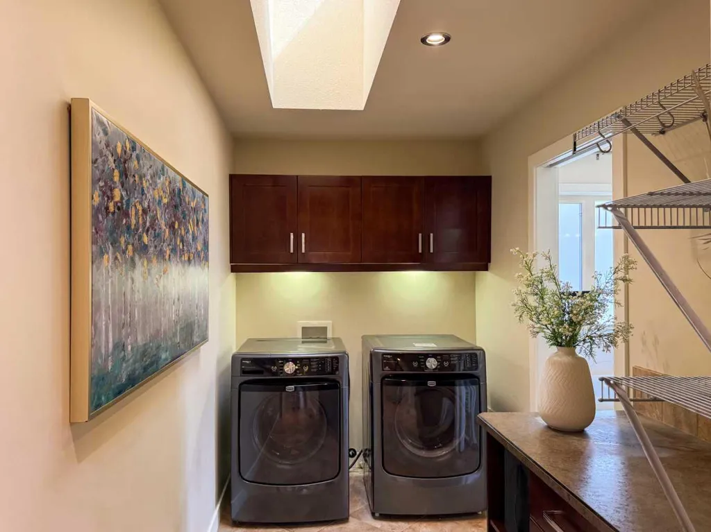 534 Canyon Cove W Lethbridge AB T1K 2N4
