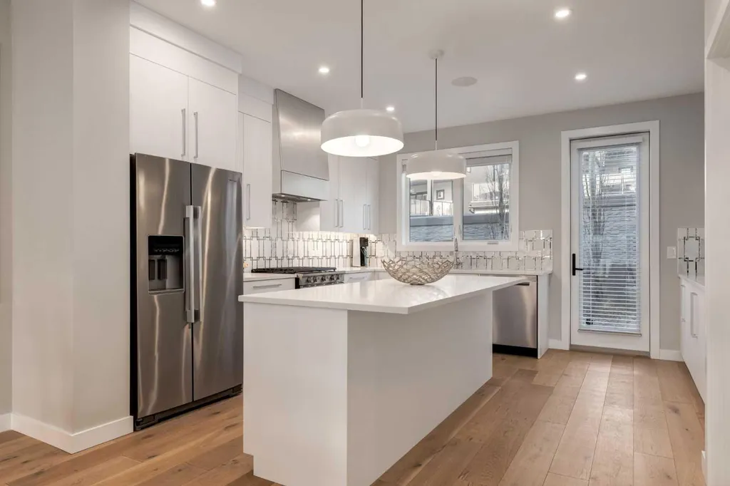 40 Timberline Way SW Calgary AB T3H0W3