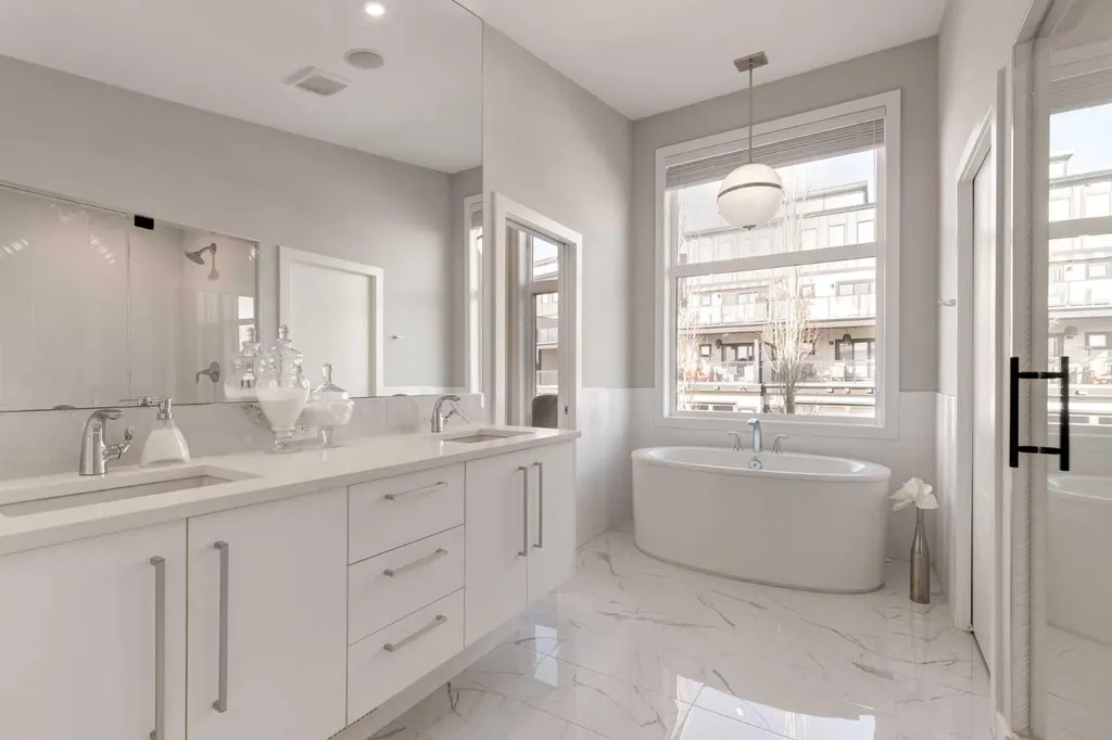 40 Timberline Way SW Calgary AB T3H0W3