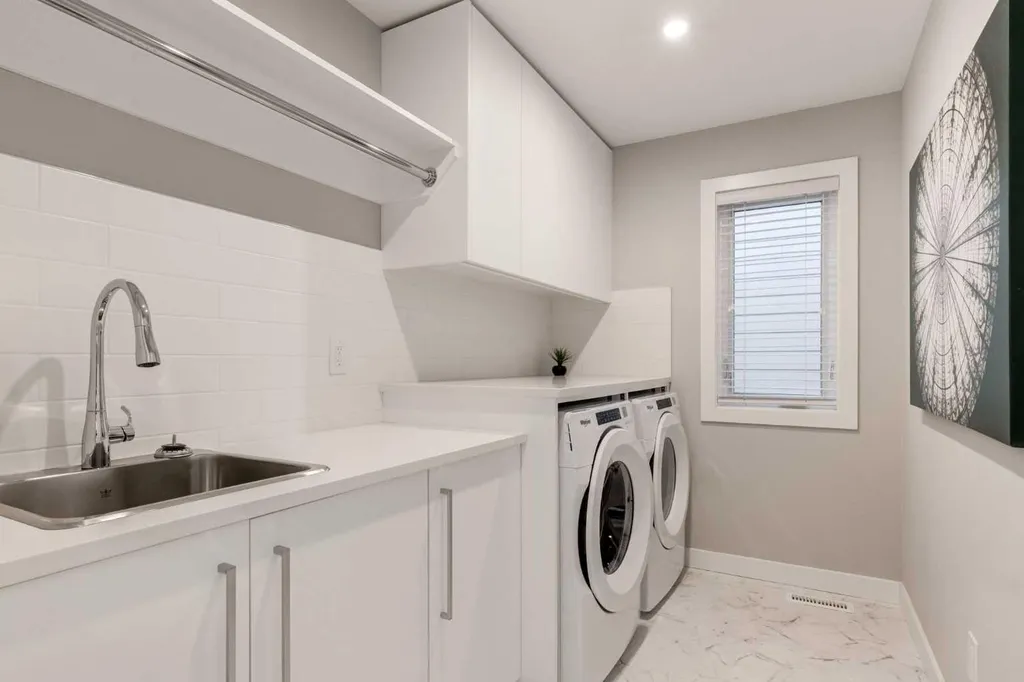40 Timberline Way SW Calgary AB T3H0W3