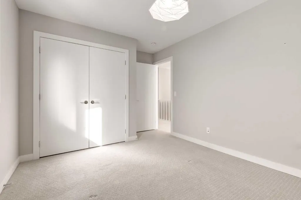 40 Timberline Way SW Calgary AB T3H0W3