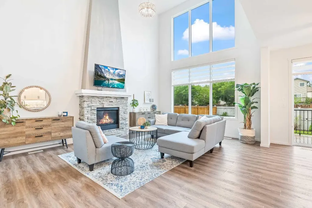 15 Tuscany Ridge Manor NW Calgary AB T3L 0E4