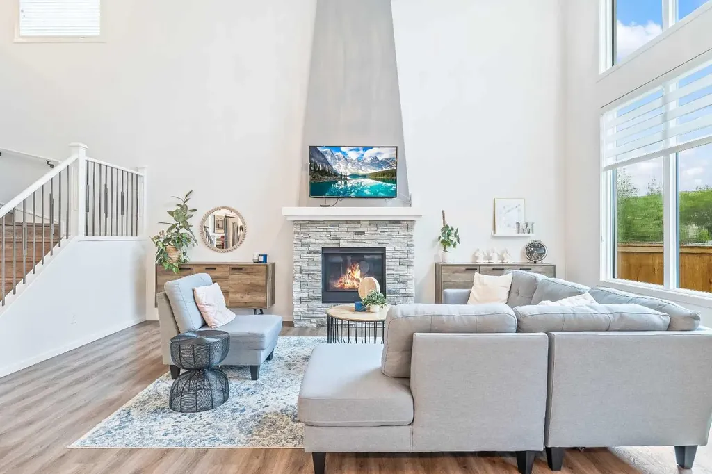 15 Tuscany Ridge Manor NW Calgary AB T3L 0E4