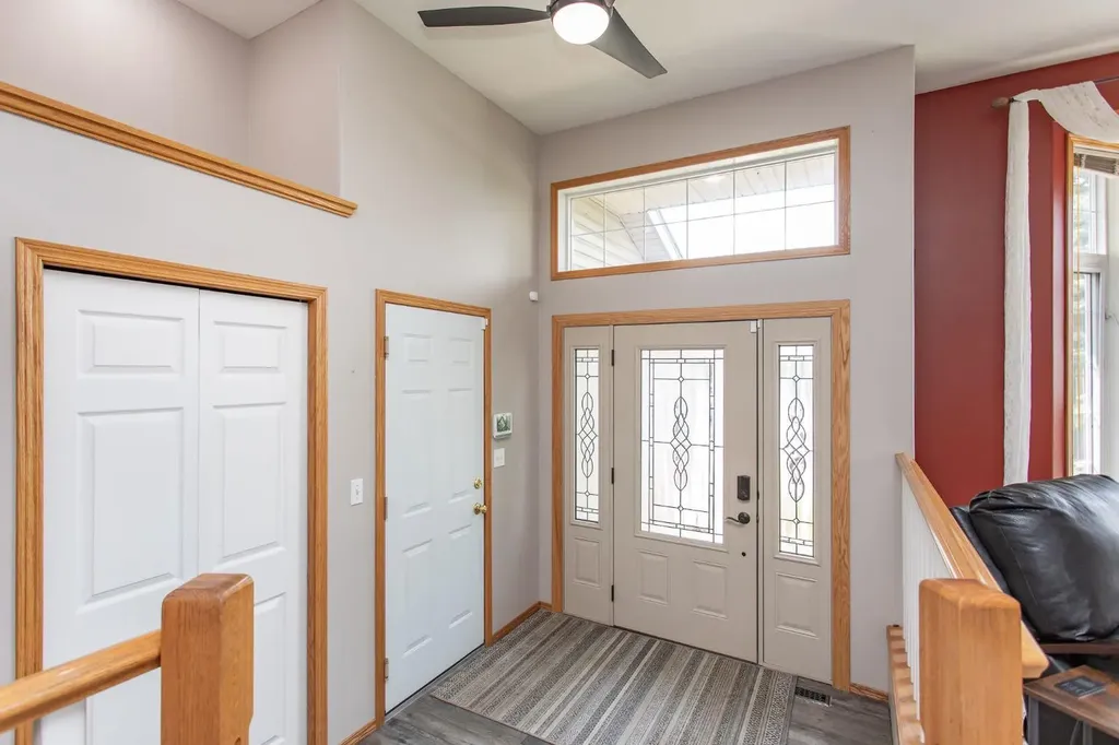 21 Royal Crescent Lacombe AB T4L2H7