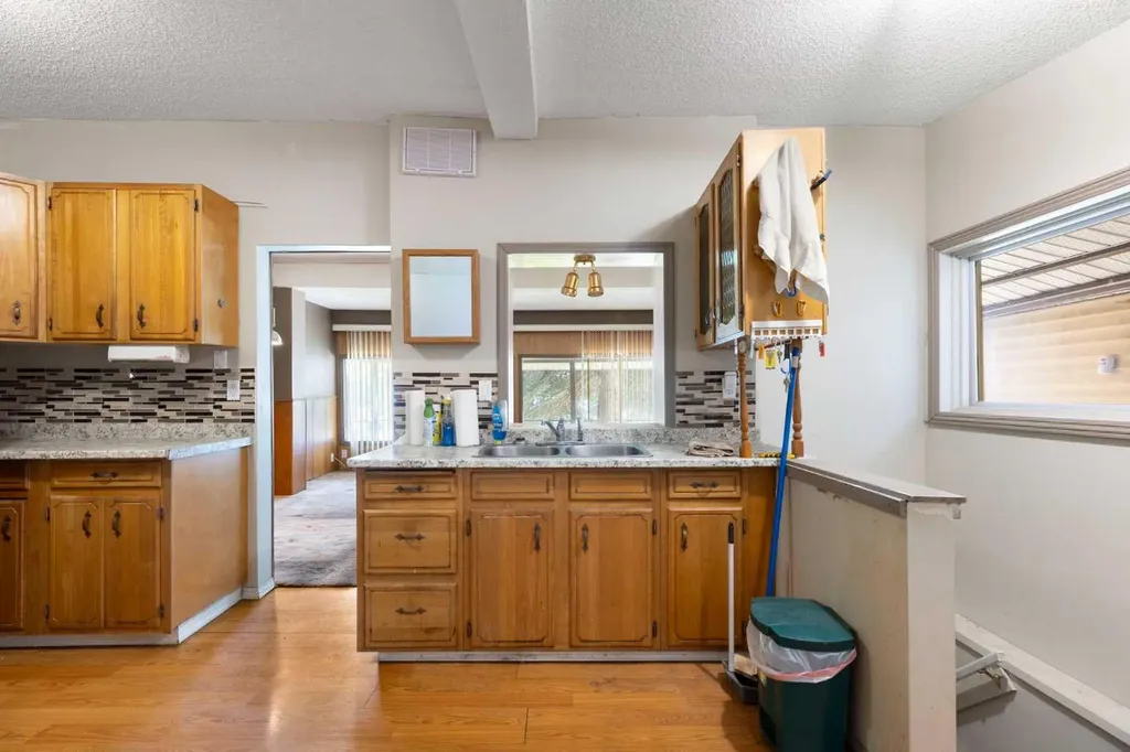 3819 1 Street NE Calgary AB T2E3E1