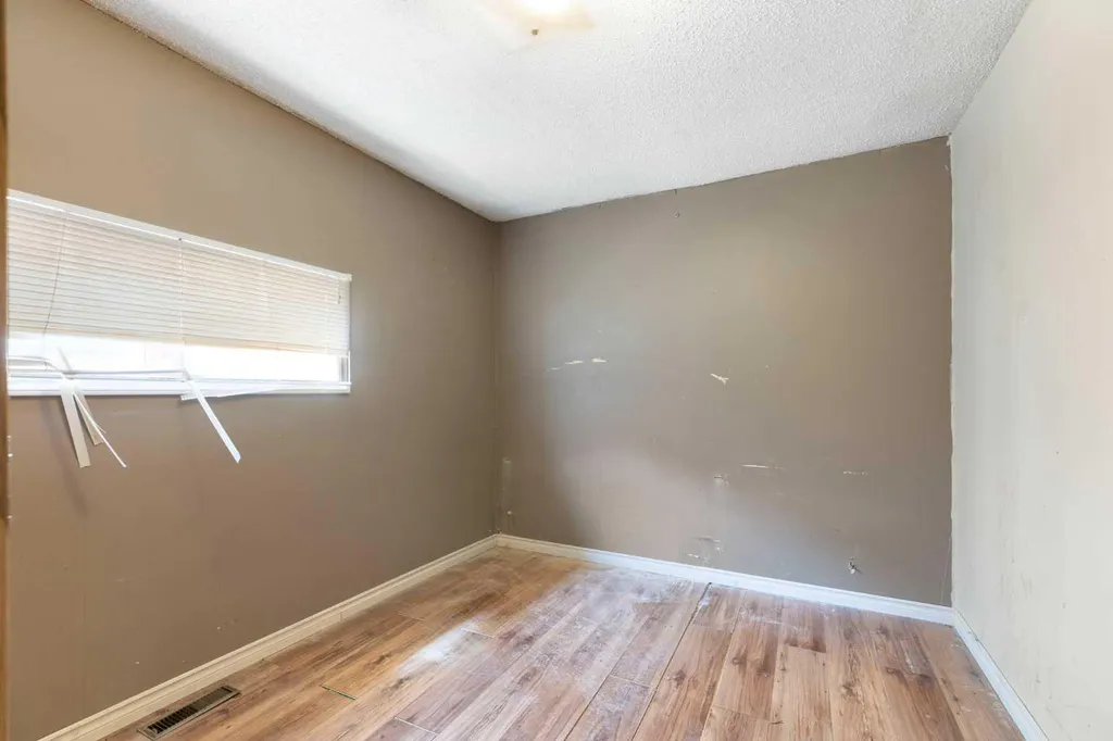 3819 1 Street NE Calgary AB T2E3E1