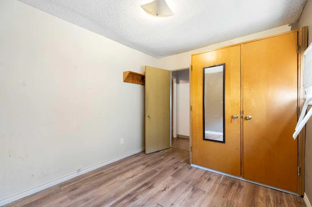 3819 1 Street NE Calgary AB T2E3E1
