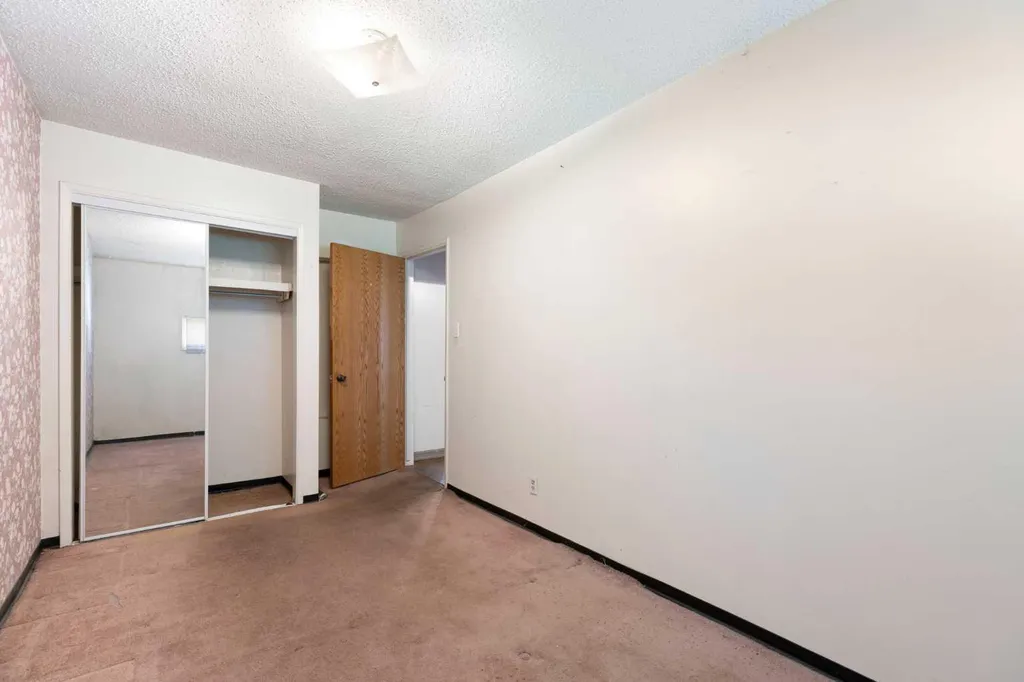 3819 1 Street NE Calgary AB T2E3E1