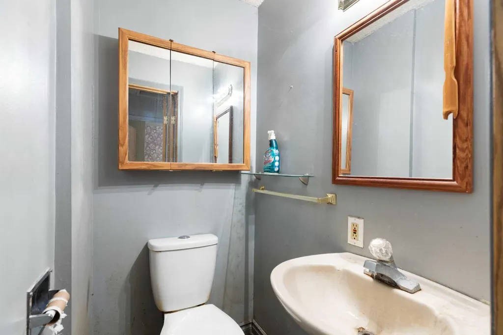 3819 1 Street NE Calgary AB T2E3E1