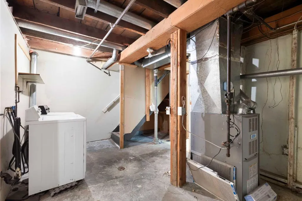 3819 1 Street NE Calgary AB T2E3E1