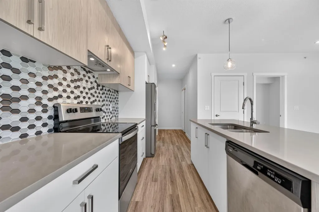 238 Sage Valley Common NW Calgary AB T3R 1X8
