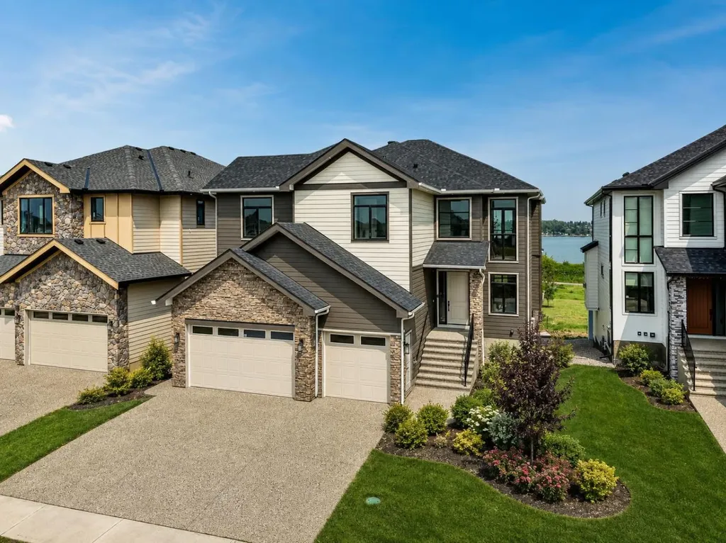 952 South Shore Terrace Chestermere AB T1X 3G2