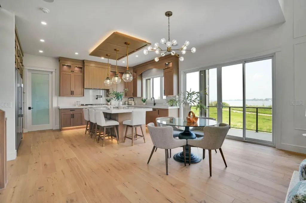 952 South Shore Terrace Chestermere AB T1X 3G2