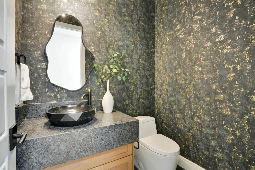 952 South Shore Terrace Chestermere AB T1X 3G2
