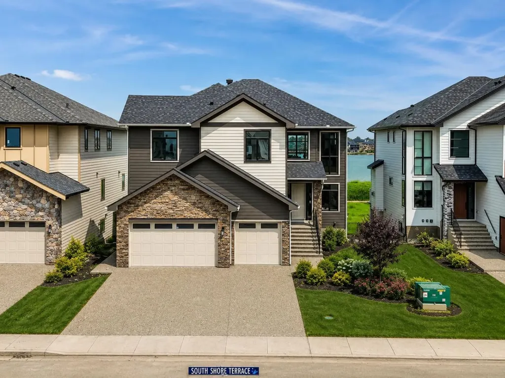 952 South Shore Terrace Chestermere AB T1X 3G2