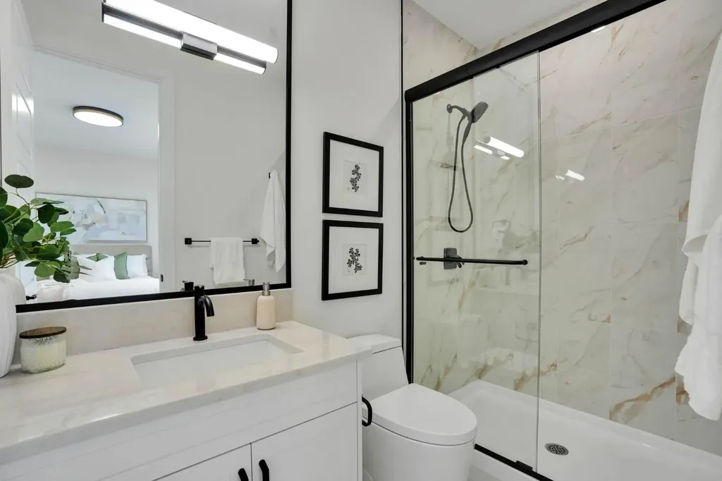 952 South Shore Terrace Chestermere AB T1X 3G2