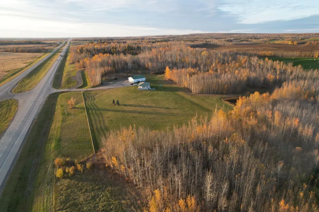 25336 Highway 43 Highway E Ridgevalley AB T0H0Y0