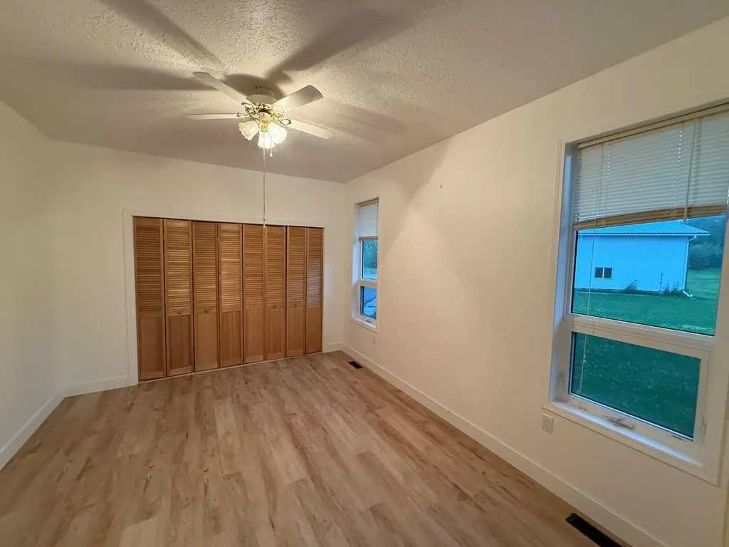 25336 Highway 43 Highway E Ridgevalley AB T0H0Y0