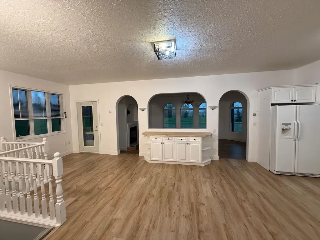 25336 Highway 43 Highway E Ridgevalley AB T0H0Y0